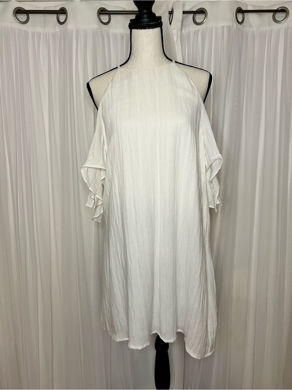 Mustard Seed White Cold-Shoulder Mini Dress